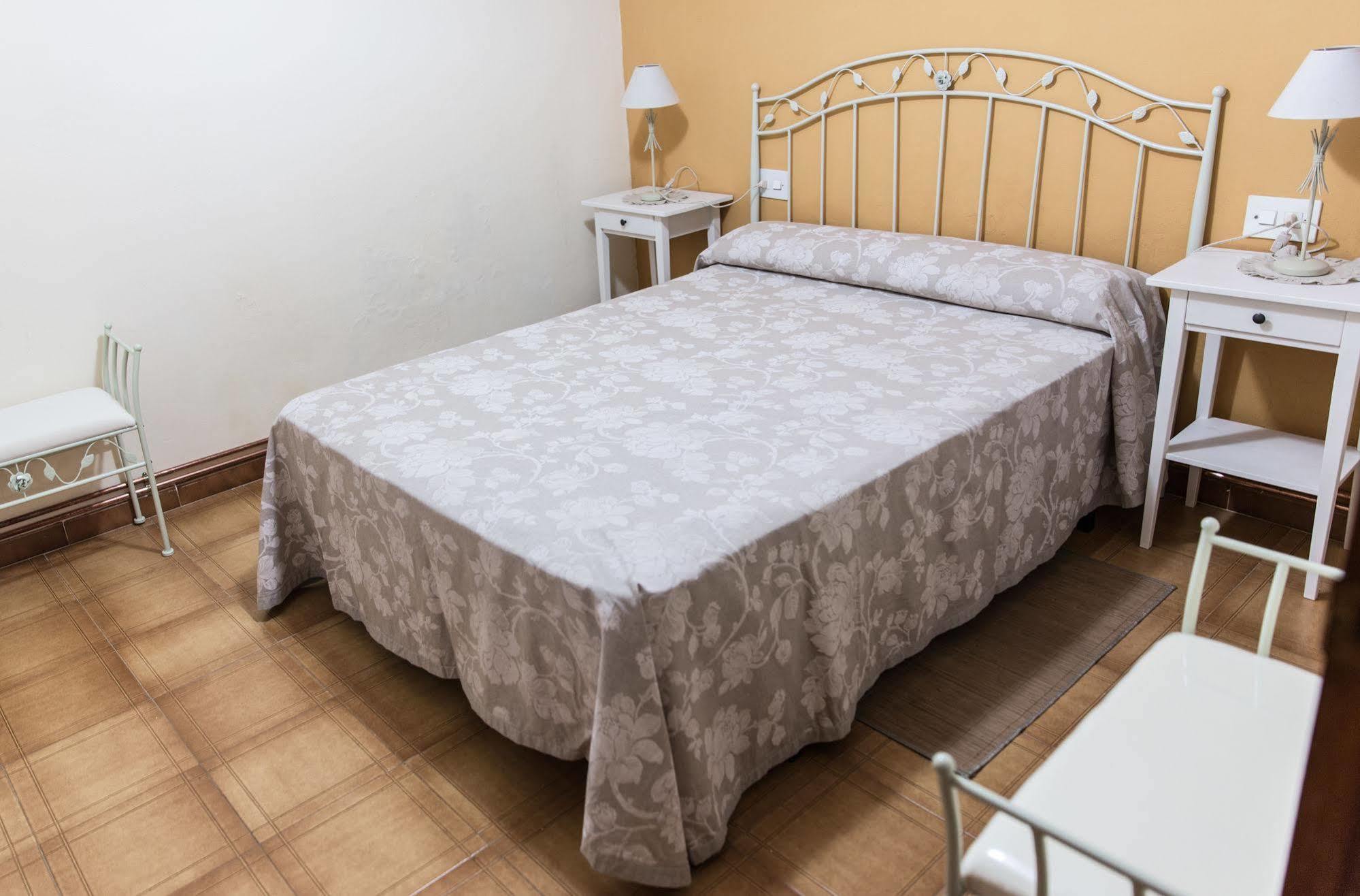 Apartamentos Casa Lola Rodeados De Montanas Y Rios Beceite Eksteriør bilde