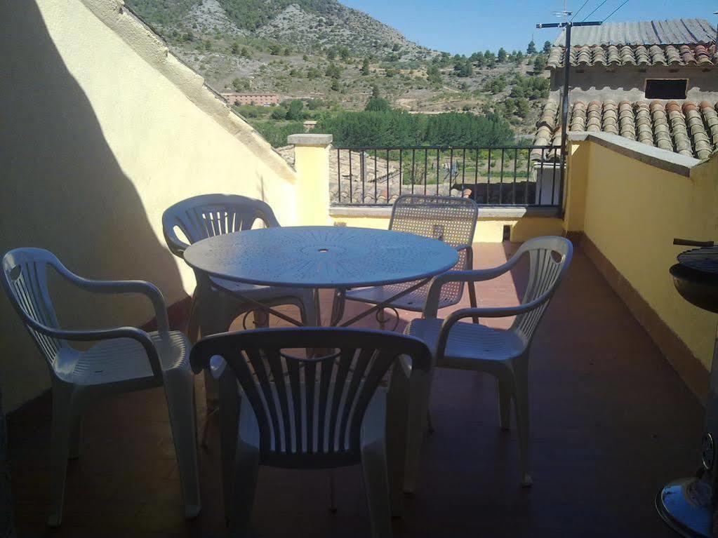 Apartamentos Casa Lola Rodeados De Montanas Y Rios Beceite Eksteriør bilde